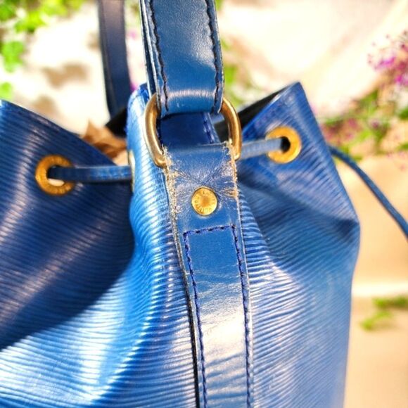 Authentic Louis Vuitton Epi Noe Blue Bucket Bag with Dust Bag Blue Good Conditio - Picture 6 of 15